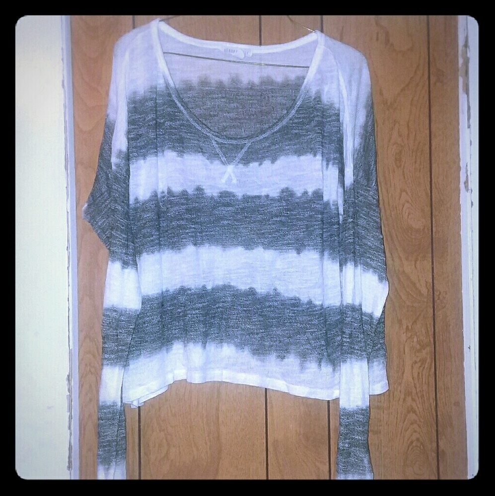 Cropped long sleeve